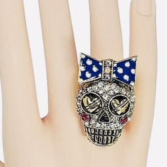 Betsey Johnson Sugar Skull Ring Sz 7 Crystal Stretch Ivy League Polka Dot - Picture 3 of 14